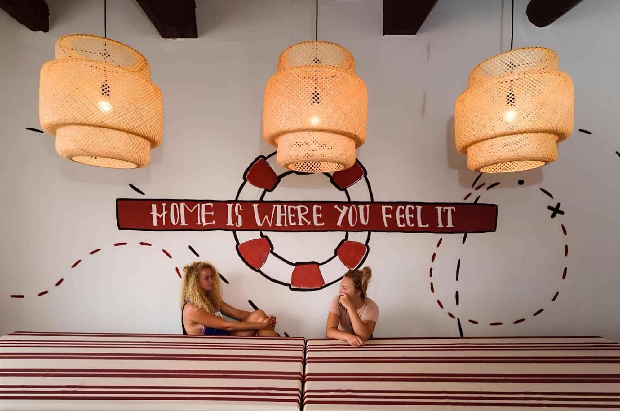 Suntrap Hostel Lagos Ngoại thất bức ảnh