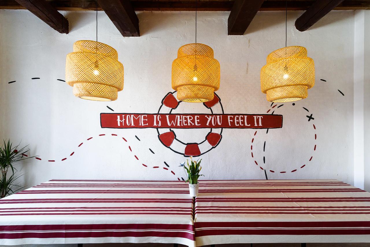 Suntrap Hostel Lagos Ngoại thất bức ảnh